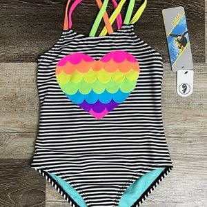 Girls One Piece Swimsiut Cute Colorful Heart-Shaped Suspender Bathing Suit Sz 4
